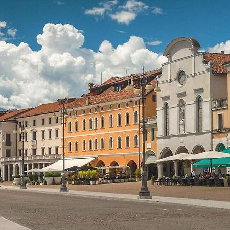 Casa Per Ferie Al Centro Hotel Belluno Exterior foto