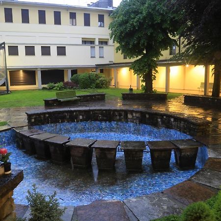 Casa Per Ferie Al Centro Hotel Belluno Exterior foto