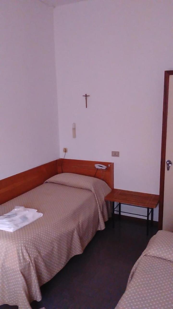 Casa Per Ferie Al Centro Hotel Belluno Exterior foto